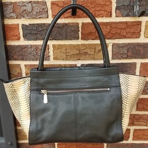 Vince Camuto Leather Cameron Handbag EUC